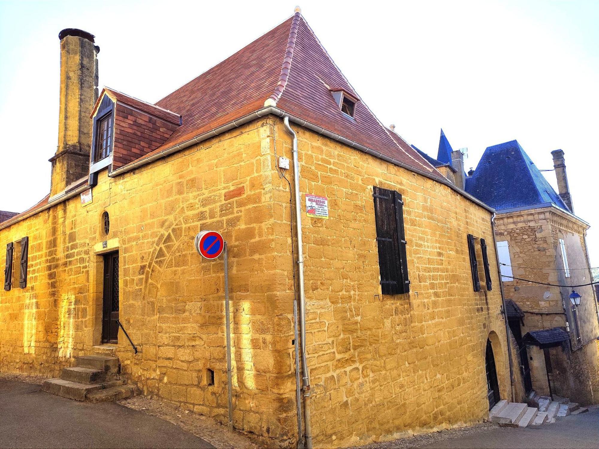 Demeure Du Xiiie-Xive S. Dans La Cite Medievale. Gourdon en Quercy Esterno foto